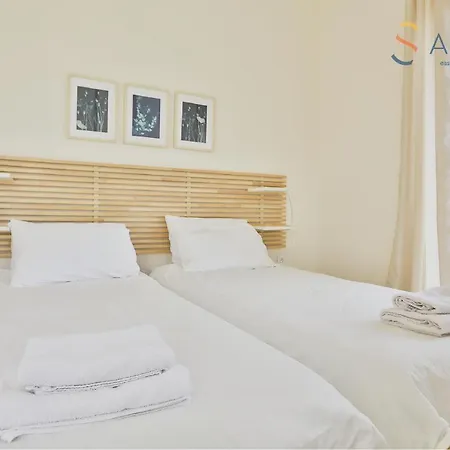 Nautilus Airport By Airstay Apartment